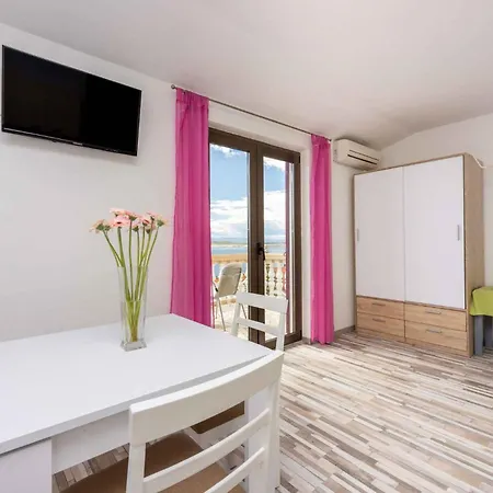 Daire 6 Crikvenica