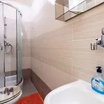 6 Apartment